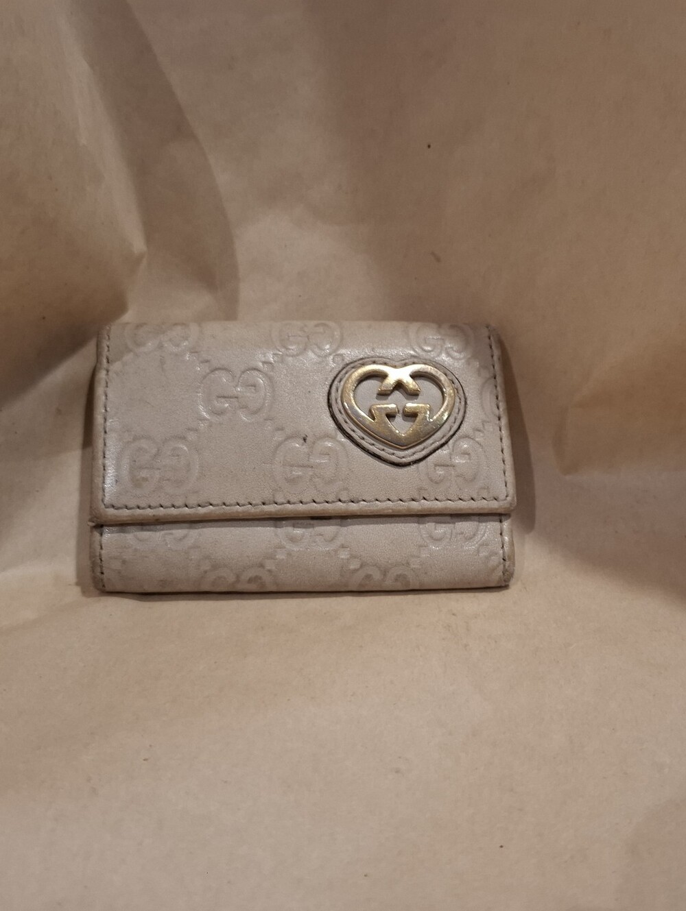Gucci Beige Wallet with Gold Heart Logo